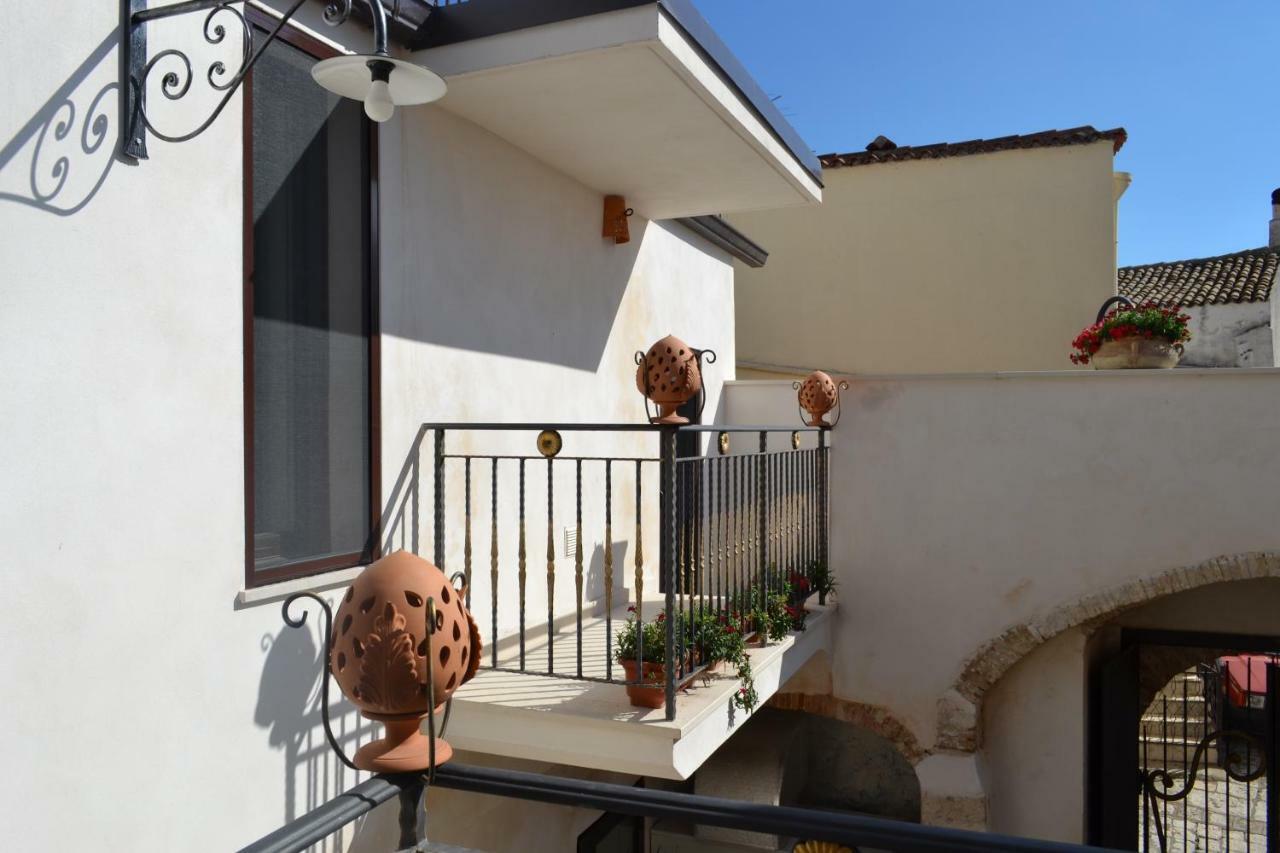 Residenza La Nivera Miglionico Bagian luar foto