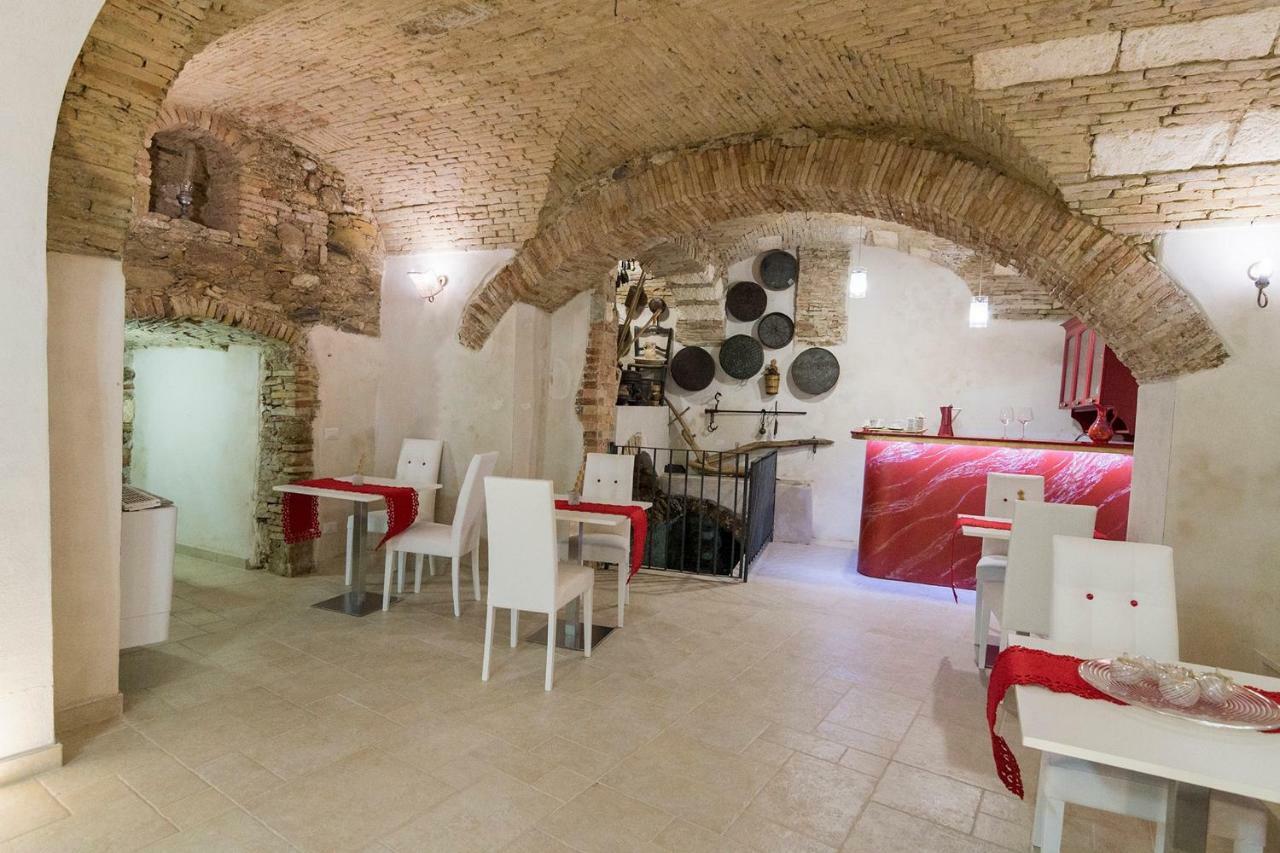 Residenza La Nivera Miglionico Bagian luar foto