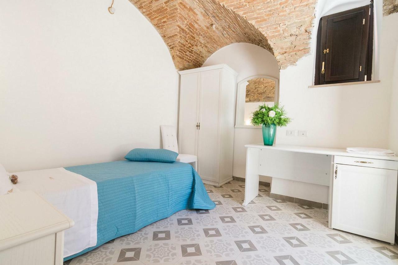Residenza La Nivera Miglionico Bagian luar foto