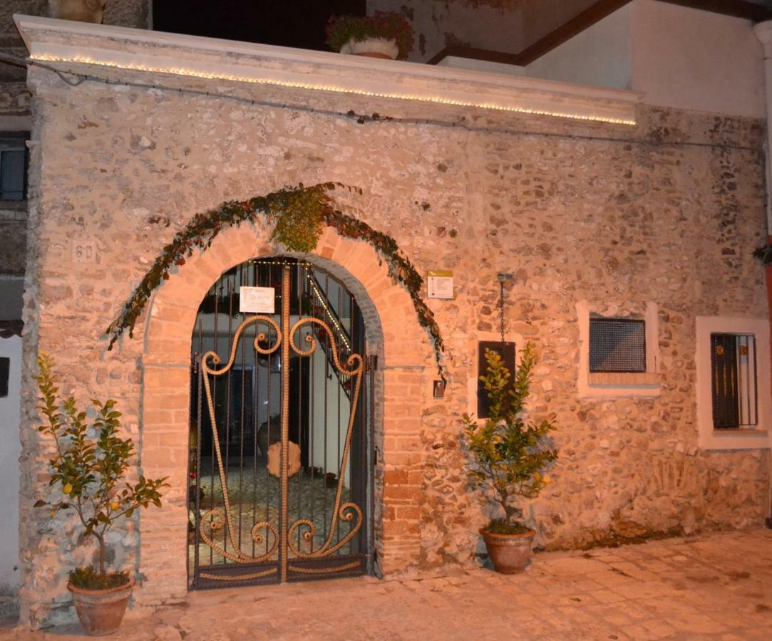Residenza La Nivera Miglionico Bagian luar foto